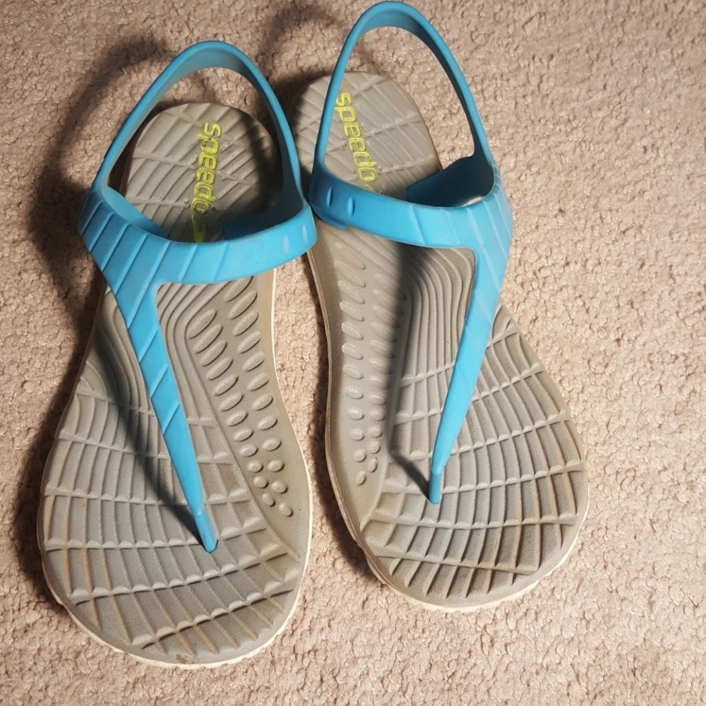 Water shoes